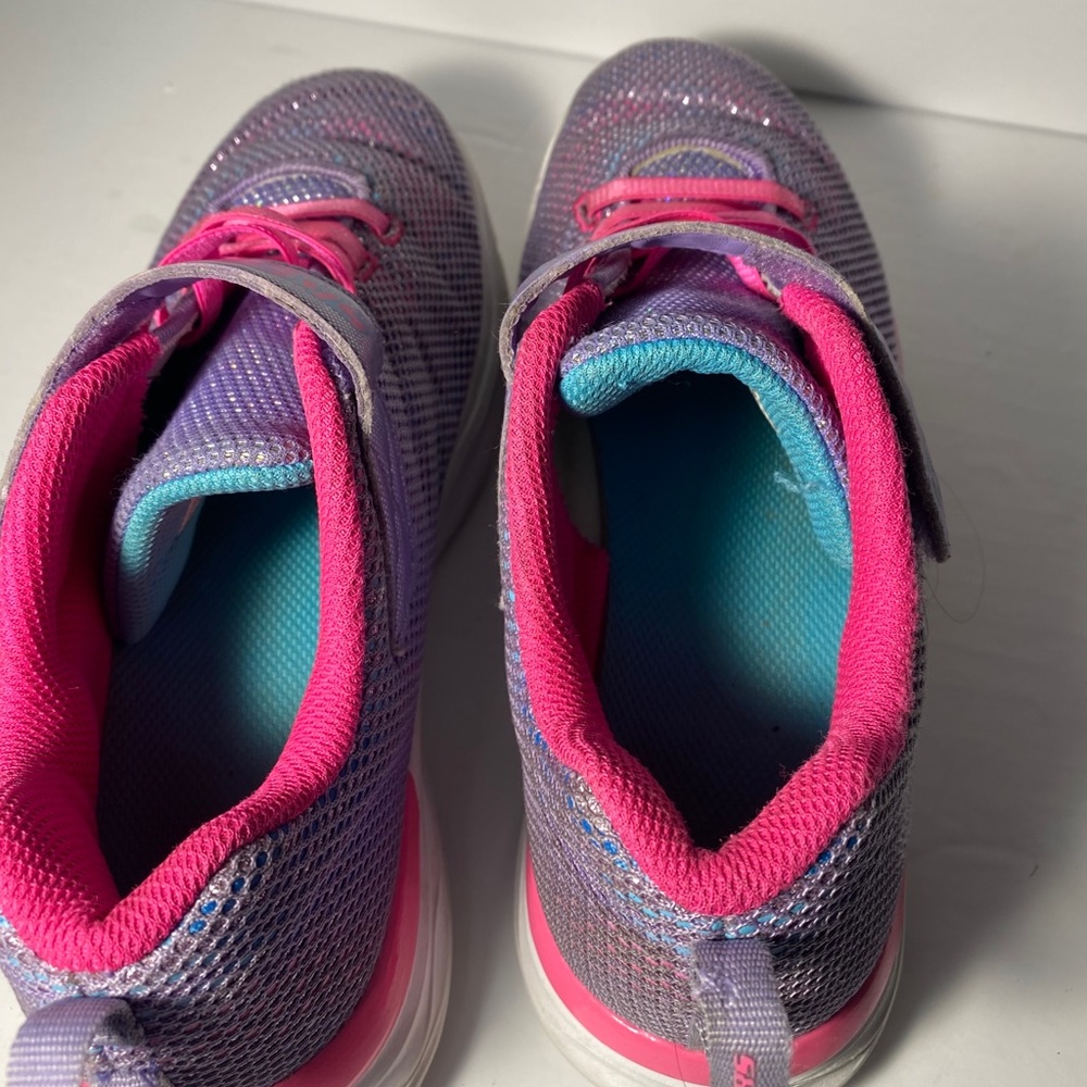 Sketchers sneakers trainer like little girls - Picture 3 of 9